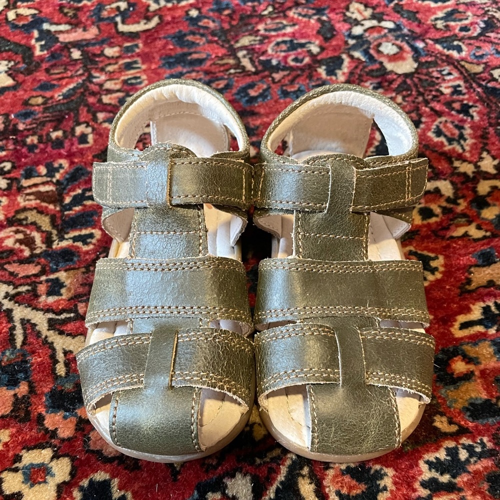 See Kai Run Toddler Sandals size 8